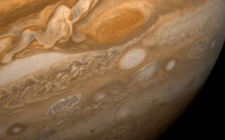 <h1>PIA00014:  Jupiter Great Red Spot</h1><div class="PIA00014" lang="en" style="width:800px;text-align:left;margin:auto;background-color:#000;padding:10px;max-height:150px;overflow:auto;">This dramatic view of Jupiter's Great Red Spot and its surroundings was obtained by Voyager 1 on Feb. 25, 1979, when the spacecraft was 5.7 million miles (9.2 million kilometers) from Jupiter. Cloud details as small as 100 miles (160 kilometers) across can be seen here. The colorful, wavy cloud pattern to the left of the Red Spot is a region of extraordinarily complex end variable wave motion. The Jet Propulsion Laboratory manages the Voyager mission for NASA's Office of Space Science.<br /><br /><a href="http://photojournal.jpl.nasa.gov/catalog/PIA00014" onclick="window.open(this.href); return false;" title="Voir l'image 	 PIA00014:  Jupiter Great Red Spot	  sur le site de la NASA">Voir l'image 	 PIA00014:  Jupiter Great Red Spot	  sur le site de la NASA.</a></div>