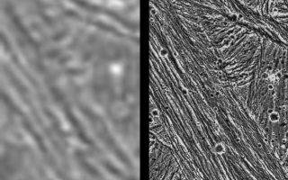 <h1>PIA00277:  Ganymede - Comparison of Voyager and Galileo Resolution</h1><div class="PIA00277" lang="en" style="width:800px;text-align:left;margin:auto;background-color:#000;padding:10px;max-height:150px;overflow:auto;">These images demonstrate the dramatic improvement in the resolution of pictures that NASA's Galileo spacecraft is returning compared to previous images of the Jupiter system. The frame at left was taken by the Voyager 2 spacecraft when it flew by in 1979, with a resolution of about 1.3 kilometers (0.8 mile) per pixel. The frame at right showing the same area was captured by Galileo during its first flyby of Ganymede on June 27, 1996; it has a resolution of about 74 meters (243 feet) per pixel, more than 17 times better than that of the Voyager image. In the Voyager frame, line-like bright and dark bands can be seen but their detailed structure and origin are not clear. In the Galileo image, each band is now seen to be composed of many smaller ridges. The structure and shape of the ridges permit scientists to determine their origin and their relation to other terrains, helping to unravel the complex history of the planet-sized moon. In each of these frames, north is to the top, and the sun illuminates the surface from the lower left nearly overhead (about 77 degrees above the horizon). The area shown, at latitude 10 degrees north, 167 degrees west, is about 35 by 55 kilometers (25 by 34 miles). The image was taken June 27 when Galileo was 7,448 kilometers (4.628 miles) away from Ganymede. The Jet Propulsion Laboratory manages the Galileo mission for NASA's Office of Space Science.<br /><br /><a href="http://photojournal.jpl.nasa.gov/catalog/PIA00277" onclick="window.open(this.href); return false;" title="Voir l'image 	 PIA00277:  Ganymede - Comparison of Voyager and Galileo Resolution	  sur le site de la NASA">Voir l'image 	 PIA00277:  Ganymede - Comparison of Voyager and Galileo Resolution	  sur le site de la NASA.</a></div>