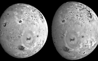 <h1>PIA01218:  Mountains and Plateaus on Io</h1><div class="PIA01218" lang="en" style="width:800px;text-align:left;margin:auto;background-color:#000;padding:10px;max-height:150px;overflow:auto;">These two views of Io were acquired by NASA's Galileo spacecraft during its seventh orbit (G7) of Jupiter. The images were designed to view large features on Io at low sun angles when the lighting conditions emphasize the topography or relief of the volcanic satellite. Sun angles are low near the terminator which is the day-night boundary near the left side of the images. These images reveal that the topography is very flat near the active volcanic centers such as Loki Patera (the large dark horseshoe-shaped feature near the terminator in the left-hand image) and that a variety of mountains and plateaus exist elsewhere.<p>North is to the top of the picture. The resolution is about 6 kilometers per picture element (6.1 for the left hand image and 5.7 for the right). The images were taken on April 4th, 1997 at a ranges of 600,000 kilometers (left image) and 563,000 kilometers (right image) by the solid state imaging (CCD) system on NASA's Galileo spacecraft.<p>The Jet Propulsion Laboratory, Pasadena, CA manages the mission for NASA's Office of Space Science, Washington, DC.<p>This image and other images and data received from Galileo are posted on the World Wide Web, on the Galileo mission home page at URL http://galileo.jpl.nasa.gov. Background information and educational context for the images can be found at <a href="http://www2.jpl.nasa.gov/galileo/sepo/" target="_blank">http://www.jpl.nasa.gov/galileo/sepo</a>..<br /><br /><a href="http://photojournal.jpl.nasa.gov/catalog/PIA01218" onclick="window.open(this.href); return false;" title="Voir l'image 	 PIA01218:  Mountains and Plateaus on Io	  sur le site de la NASA">Voir l'image 	 PIA01218:  Mountains and Plateaus on Io	  sur le site de la NASA.</a></div>