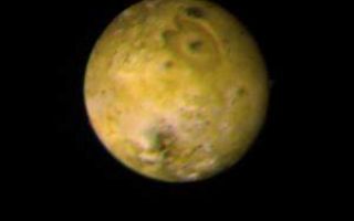 <h1>PIA01986:  Io - Jupiter's inner satellite</h1><div class="PIA01986" lang="en" style="width:300px;text-align:left;margin:auto;background-color:#000;padding:10px;max-height:150px;overflow:auto;">The trailing face of Jupiter's inner satellite Io is shown in this photo taken by Voyager 1 on March 3, 1979, from a distance of 1.7 million miles. A bright yellow-orange equatorial band (lower left to upper right) separates the darker reddish-brown polar zones. The north pole is at upper left. Characteristic of Io's surface is the profusion of dark spots commonly surrounded by rings of brighter material. The smallest dark spot visible in this view is 30 kilometers wide; the largest, on the left is about 400 kilometers across. The large heart-shaped feature with a dark spot near its center could be Io's equivalent of an impact basin such as Mare Orientale on the Moon. Its outer dimensions are about 800 by 1000 km. It is located near (15 S by 260 W). Subsequent high-resolution coverage should reveal whether the small dark spots are impact craters, or perhaps something more exotic such as volcanoes. The reddish color of Io has been attributed to sulfur in the salts which are believed by some to make up the surface of Io. Water frost, which occurs on the surfaces of the other Galilean satellites, is absent on Io. JPL manages and controls the Voyager project for NASA's Office of Space Science.<br /><br /><a href="http://photojournal.jpl.nasa.gov/catalog/PIA01986" onclick="window.open(this.href); return false;" title="Voir l'image 	 PIA01986:  Io - Jupiter's inner satellite	  sur le site de la NASA">Voir l'image 	 PIA01986:  Io - Jupiter's inner satellite	  sur le site de la NASA.</a></div>