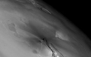 <h1>PIA02232:  Io - high res limb</h1><div class="PIA02232" lang="en" style="width:794px;text-align:left;margin:auto;background-color:#000;padding:10px;max-height:150px;overflow:auto;">This picture of Io was taken on the morning of March 5 at a rang eof 75,445 kilometers. The area shown is at latitude 15 south longitude 244 . Many depressions and elevations are shown. The light is coming from the left, so a depression has a bright right wall and shadow on the left wall. The depressions are complex in shape and do not resemble impact craters. Two of the depressions are joined by a shallow trough. The elevations are irregular and comical. They are cut by linear and irregular troughs. The surface is smooth and plain-like, that is, the surface is not pockmarked by abundant impact craters so are probably geologically young. The Voyager Project is managed and controlled by the Jet Propulsion Laboratory for NASA's Office of Space Science.<br /><br /><a href="http://photojournal.jpl.nasa.gov/catalog/PIA02232" onclick="window.open(this.href); return false;" title="Voir l'image 	 PIA02232:  Io - high res limb	  sur le site de la NASA">Voir l'image 	 PIA02232:  Io - high res limb	  sur le site de la NASA.</a></div>