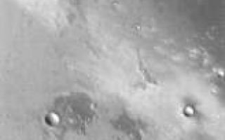 <h1>PIA05354:  Central Gusev in Infrared</h1><div class="PIA05354" lang="en" style="width:164px;text-align:left;margin:auto;background-color:#000;padding:10px;max-height:150px;overflow:auto;"><a href="/figures/PIA05354_context.jpg"></a><br /><p />Released 16 January 2004<p />Long before the MER landers were named or launched, the two orbiters at Mars were asked to examine landing sites. Both the Odyssey and Mars Global Surveyor spacecraft have been collecting landing site data for the past two years. The MGS and ODY data were used as part of the decision making process in the final selection of the two landing sites. The types of data collected by the two orbiters included not only images of the surface but also thermal data about the surface composition, atmospheric data about the climate at each location, and the tracking of major dust storms in the region prior to landing. The presence of, and data collected by, the MGS and ODY orbiters have proven invaluable in MER mission planning.<p />This image, captured just last September 26, shows the central part of Gusev Crater, including Spirit's landing site in the white streak caused by dust devils.<p />Image information: IR instrument. Latitude -14.9, Longitude 175.4 East (184.6 West). 100 meter/pixel resolution.<p />Note: this THEMIS visual image has not been radiometrically nor geometrically calibrated for this preliminary release. An empirical correction has been performed to remove instrumental effects. A linear shift has been applied in the cross-track and down-track direction to approximate spacecraft and planetary motion. Fully calibrated and geometrically projected images will be released through the Planetary Data System in accordance with Project policies at a later time.<p />NASA's Jet Propulsion Laboratory manages the 2001 Mars Odyssey mission for NASA's Office of Space Science, Washington, D.C. The Thermal Emission Imaging System (THEMIS) was developed by Arizona State University, Tempe, in collaboration with Raytheon Santa Barbara Remote Sensing. The THEMIS investigation is led by Dr. Philip Christensen at Arizona State University. Lockheed Martin Astronautics, Denver, is the prime contractor for the Odyssey project, and developed and built the orbiter. Mission operations are conducted jointly from Lockheed Martin and from JPL, a division of the California Institute of Technology in Pasadena.<br /><br /><a href="http://photojournal.jpl.nasa.gov/catalog/PIA05354" onclick="window.open(this.href); return false;" title="Voir l'image 	 PIA05354:  Central Gusev in Infrared	  sur le site de la NASA">Voir l'image 	 PIA05354:  Central Gusev in Infrared	  sur le site de la NASA.</a></div>