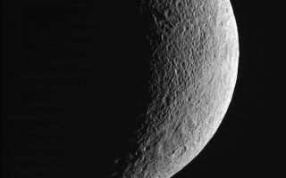 <h1>PIA06633:  North and South on Tethys</h1><div class="PIA06633" lang="en" style="width:800px;text-align:left;margin:auto;background-color:#000;padding:10px;max-height:150px;overflow:auto;"><p>This view of Saturn's moon Tethys shows the contrast between the more heavily cratered region near the top and the more lightly cratered (and presumably younger) plains toward the bottom part of the image and near the limb. Some of the larger craters in the latter region appear to be somewhat subdued or filled in.  Tethys is 1,071 kilometers (665 miles) across.</p><p>This view shows principally the anti-Saturn hemisphere on Tethys. North is up and tilted 20 degrees to the left.</p><p>The image was taken with the Cassini spacecraft narrow-angle camera on March 9, 2005, through a filter sensitive to wavelengths of ultraviolet light centered at 338 nanometers. The view was obtained at a distance of approximately 200,000 kilometers (127,000 miles) from Tethys and at a Sun-Tethys-spacecraft, or phase, angle of 120 degrees. Resolution in the image is 1 kilometer (0.6 mile) per pixel. </p><p>The image was taken with the Cassini spacecraft narrow-angle camera on March 11, 2005, through a filter sensitive to wavelengths of infrared light centered at 930 nanometers. The view was acquired at a distance of approximately 1.4 million kilometers (850,000 miles) from Tethys and at a Sun-Tethys-spacecraft, or phase, angle of 80 degrees. Resolution in the original image was 8 kilometers (5 miles) per pixel. The image has been contrast-enhanced and magnified by a factor of two to aid visibility. </p><p>The Cassini-Huygens mission is a cooperative project of NASA, the European Space Agency and the Italian Space Agency. The Jet Propulsion Laboratory, a division of the California Institute of Technology in Pasadena, manages the mission for NASA's Science Mission Directorate, Washington, D.C. The Cassini orbiter and its two onboard cameras were designed, developed and assembled at JPL. The imaging team is based at the Space Science Institute, Boulder, Colo.</p><p>For more information about the Cassini-Huygens mission, visit <a href="http://saturn.jpl.nasa.gov">http://saturn.jpl.nasa.gov</a> and the Cassini imaging team home page, <a href="http://ciclops.org">http://ciclops.org</a>.</p><br /><br /><a href="http://photojournal.jpl.nasa.gov/catalog/PIA06633" onclick="window.open(this.href); return false;" title="Voir l'image 	 PIA06633:  North and South on Tethys	  sur le site de la NASA">Voir l'image 	 PIA06633:  North and South on Tethys	  sur le site de la NASA.</a></div>