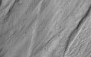 <h1>PIA07377:  Ganges Landslides</h1><div class="PIA07377" lang="en" style="width:156px;text-align:left;margin:auto;background-color:#000;padding:10px;max-height:150px;overflow:auto;"><p>This Mars Global Surveyor (MGS) Orbiter Camera (MOC) image shows a high resolution view of portions of the lobes of several landslide deposits in Ganges Chasma. Dark material near the bottom (south) end of the image is windblown sand. </p><p>Location near: 8.2°S, 44.3°W <br />Image width: ~3.0 km (~1.9 mi) <br />Illumination from: upper left <br />Season: Southern Winter <br /></p><br /><br /><a href="http://photojournal.jpl.nasa.gov/catalog/PIA07377" onclick="window.open(this.href); return false;" title="Voir l'image 	 PIA07377:  Ganges Landslides	  sur le site de la NASA">Voir l'image 	 PIA07377:  Ganges Landslides	  sur le site de la NASA.</a></div>