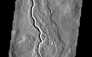 <h1>PIA08491:  Lava Channel</h1><div class="PIA08491" lang="en" style="width:570px;text-align:left;margin:auto;background-color:#000;padding:10px;max-height:150px;overflow:auto;"><p><a href="/figures/PIA08491_fig1.jpg"></a><br><b>Context image for PIA08491<br />Lava Channel</b></p><p>This lava channel is part of the Elysium Mons flows.</p><p>Image information: VIS instrument. Latitude 13.9N, Longitude 145.8E. 18 meter/pixel resolution.</p><p>Please see the <a href="http://themis.asu.edu/terms" target="_blank">THEMIS Data Citation Note</a> for details on crediting THEMIS images. </p><p>Note: this THEMIS visual image has not been radiometrically nor geometrically calibrated for this preliminary release. An empirical correction has been performed to remove instrumental effects. A linear shift has been applied in the cross-track and down-track direction to approximate spacecraft and planetary motion. Fully calibrated and geometrically projected images will be released through the Planetary Data System in accordance with Project policies at a later time.</p><p>NASA's Jet Propulsion Laboratory manages the 2001 Mars Odyssey mission for NASA's Office of Space Science, Washington, D.C. The Thermal Emission Imaging System (THEMIS) was developed by Arizona State University, Tempe, in collaboration with Raytheon Santa Barbara Remote Sensing. The THEMIS investigation is led by Dr. Philip Christensen at Arizona State University. Lockheed Martin Astronautics, Denver, is the prime contractor for the Odyssey project, and developed and built the orbiter. Mission operations are conducted jointly from Lockheed Martin and from JPL, a division of the California Institute of Technology in Pasadena.</p><br /><br /><a href="http://photojournal.jpl.nasa.gov/catalog/PIA08491" onclick="window.open(this.href); return false;" title="Voir l'image 	 PIA08491:  Lava Channel	  sur le site de la NASA">Voir l'image 	 PIA08491:  Lava Channel	  sur le site de la NASA.</a></div>