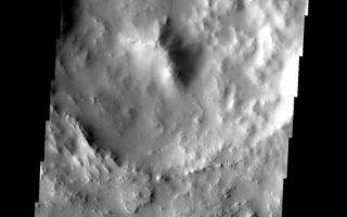<h1>PIA09063:  Henry Crater</h1><div class="PIA09063" lang="en" style="width:527px;text-align:left;margin:auto;background-color:#000;padding:10px;max-height:150px;overflow:auto;"><p><a href="/figures/PIA09063_fig1.jpg"></a><br><b>Context image for PIA09063<br />Henry Crater</b></p><p>Multiple slope streaks are visible on the rim of Henry Crater.<p>Image information: VIS instrument. Latitude 11.4N, Longitude 24.5E. 18 meter/pixel resolution.</p><p>Please see the <a href="http://themis.asu.edu/terms" target="_blank">THEMIS Data Citation Note</a> for details on crediting THEMIS images.</p><p>Note: this THEMIS visual image has not been radiometrically nor geometrically calibrated for this preliminary release. An empirical correction has been performed to remove instrumental effects. A linear shift has been applied in the cross-track and down-track direction to approximate spacecraft and planetary motion. Fully calibrated and geometrically projected images will be released through the Planetary Data System in accordance with Project policies at a later time.</p><p>NASA's Jet Propulsion Laboratory manages the 2001 Mars Odyssey mission for NASA's Office of Space Science, Washington, D.C. The Thermal Emission Imaging System (THEMIS) was developed by Arizona State University, Tempe, in collaboration with Raytheon Santa Barbara Remote Sensing. The THEMIS investigation is led by Dr. Philip Christensen at Arizona State University. Lockheed Martin Astronautics, Denver, is the prime contractor for the Odyssey project, and developed and built the orbiter. Mission operations are conducted jointly from Lockheed Martin and from JPL, a division of the California Institute of Technology in Pasadena.</p><br /><br /><a href="http://photojournal.jpl.nasa.gov/catalog/PIA09063" onclick="window.open(this.href); return false;" title="Voir l'image 	 PIA09063:  Henry Crater	  sur le site de la NASA">Voir l'image 	 PIA09063:  Henry Crater	  sur le site de la NASA.</a></div>