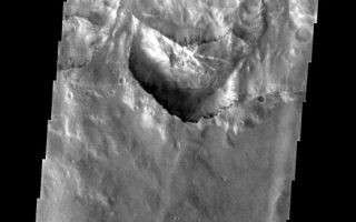 <h1>PIA09284:  Landslide</h1><div class="PIA09284" lang="en" style="width:555px;text-align:left;margin:auto;background-color:#000;padding:10px;max-height:150px;overflow:auto;"><p><a href="/figures/PIA09284_fig1.jpg"></a><br><b>Context image for PIA09284<br />Landslide</b></p><p>This large landslide is located within an unnamed crater to the WSW of Holden Crater.<p>Image information: VIS instrument. Latitude -27.8N, Longitude 323.1E. 17 meter/pixel resolution.</p><p>Please see the <a href="http://themis.asu.edu/terms" target="_blank">THEMIS Data Citation Note</a> for details on crediting THEMIS images.</p><p>Note: this THEMIS visual image has not been radiometrically nor geometrically calibrated for this preliminary release. An empirical correction has been performed to remove instrumental effects. A linear shift has been applied in the cross-track and down-track direction to approximate spacecraft and planetary motion. Fully calibrated and geometrically projected images will be released through the Planetary Data System in accordance with Project policies at a later time.</p><p>NASA's Jet Propulsion Laboratory manages the 2001 Mars Odyssey mission for NASA's Office of Space Science, Washington, D.C. The Thermal Emission Imaging System (THEMIS) was developed by Arizona State University, Tempe, in collaboration with Raytheon Santa Barbara Remote Sensing. The THEMIS investigation is led by Dr. Philip Christensen at Arizona State University. Lockheed Martin Astronautics, Denver, is the prime contractor for the Odyssey project, and developed and built the orbiter. Mission operations are conducted jointly from Lockheed Martin and from JPL, a division of the California Institute of Technology in Pasadena.</p><br /><br /><a href="http://photojournal.jpl.nasa.gov/catalog/PIA09284" onclick="window.open(this.href); return false;" title="Voir l'image 	 PIA09284:  Landslide	  sur le site de la NASA">Voir l'image 	 PIA09284:  Landslide	  sur le site de la NASA.</a></div>