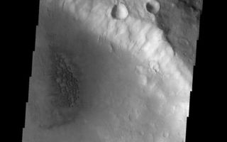 <h1>PIA09306:  Crater Dunes</h1><div class="PIA09306" lang="en" style="width:543px;text-align:left;margin:auto;background-color:#000;padding:10px;max-height:150px;overflow:auto;"><p><a href="/figures/PIA09306_fig1.jpg"></a><br><b>Context image for PIA09306<br />Crater Dunes</b></p><p>This small field of dunes is located on the floor of an unnamed crater.<p>Image information: VIS instrument. Latitude -36.2N, Longitude 141.2E. 17 meter/pixel resolution.</p><p>Please see the <a href="http://themis.asu.edu/terms" target="_blank">THEMIS Data Citation Note</a> for details on crediting THEMIS images.</p><p>Note: this THEMIS visual image has not been radiometrically nor geometrically calibrated for this preliminary release. An empirical correction has been performed to remove instrumental effects. A linear shift has been applied in the cross-track and down-track direction to approximate spacecraft and planetary motion. Fully calibrated and geometrically projected images will be released through the Planetary Data System in accordance with Project policies at a later time.</p><p>NASA's Jet Propulsion Laboratory manages the 2001 Mars Odyssey mission for NASA's Office of Space Science, Washington, D.C. The Thermal Emission Imaging System (THEMIS) was developed by Arizona State University, Tempe, in collaboration with Raytheon Santa Barbara Remote Sensing. The THEMIS investigation is led by Dr. Philip Christensen at Arizona State University. Lockheed Martin Astronautics, Denver, is the prime contractor for the Odyssey project, and developed and built the orbiter. Mission operations are conducted jointly from Lockheed Martin and from JPL, a division of the California Institute of Technology in Pasadena.</p><br /><br /><a href="http://photojournal.jpl.nasa.gov/catalog/PIA09306" onclick="window.open(this.href); return false;" title="Voir l'image 	 PIA09306:  Crater Dunes	  sur le site de la NASA">Voir l'image 	 PIA09306:  Crater Dunes	  sur le site de la NASA.</a></div>