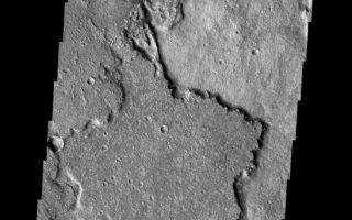 <h1>PIA09436:  Lava Flows</h1><div class="PIA09436" lang="en" style="width:548px;text-align:left;margin:auto;background-color:#000;padding:10px;max-height:150px;overflow:auto;"><p><a href="/figures/PIA09436_fig1.jpg"></a><br><b>Context image for PIA09436<br />Lava Flows</b></p><p>These lava flows are located between Syria Planum and Solis Planum and probably originated from volcanic vents in Syria Planum.<p>Image information: VIS instrument. Latitude -20.1N, Longitude 258.6E. 17 meter/pixel resolution.</p><p>Please see the <a href="http://themis.asu.edu/terms" target="_blank">THEMIS Data Citation Note</a> for details on crediting THEMIS images.</p><p>Note: this THEMIS visual image has not been radiometrically nor geometrically calibrated for this preliminary release. An empirical correction has been performed to remove instrumental effects. A linear shift has been applied in the cross-track and down-track direction to approximate spacecraft and planetary motion. Fully calibrated and geometrically projected images will be released through the Planetary Data System in accordance with Project policies at a later time.</p><p>NASA's Jet Propulsion Laboratory manages the 2001 Mars Odyssey mission for NASA's Office of Space Science, Washington, D.C. The Thermal Emission Imaging System (THEMIS) was developed by Arizona State University, Tempe, in collaboration with Raytheon Santa Barbara Remote Sensing. The THEMIS investigation is led by Dr. Philip Christensen at Arizona State University. Lockheed Martin Astronautics, Denver, is the prime contractor for the Odyssey project, and developed and built the orbiter. Mission operations are conducted jointly from Lockheed Martin and from JPL, a division of the California Institute of Technology in Pasadena.</p><br /><br /><a href="http://photojournal.jpl.nasa.gov/catalog/PIA09436" onclick="window.open(this.href); return false;" title="Voir l'image 	 PIA09436:  Lava Flows	  sur le site de la NASA">Voir l'image 	 PIA09436:  Lava Flows	  sur le site de la NASA.</a></div>