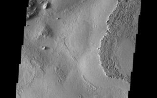 <h1>PIA10029:  Zephyr = Wind</h1><div class="PIA10029" lang="en" style="width:539px;text-align:left;margin:auto;background-color:#000;padding:10px;max-height:150px;overflow:auto;"><p><a href="/figures/PIA10029_fig1.jpg"></a><br><b>Context image for PIA10029<br />Zephyr = Wind</b></p><p>This image shows a small protion of Zephyris Planum, a region south of Elysium Planitia. Winds have scoured the region removing loose materials and scultping the rocks.<p>Image information: VIS instrument. Latitude -5.5N, Longitude 156.1E. 18 meter/pixel resolution.</p><p>Please see the <a href="http://themis.asu.edu/terms" target="_blank">THEMIS Data Citation Note</a> for details on crediting THEMIS images.</p><p>Note: this THEMIS visual image has not been radiometrically nor geometrically calibrated for this preliminary release. An empirical correction has been performed to remove instrumental effects. A linear shift has been applied in the cross-track and down-track direction to approximate spacecraft and planetary motion. Fully calibrated and geometrically projected images will be released through the Planetary Data System in accordance with Project policies at a later time.</p><p>NASA's Jet Propulsion Laboratory manages the 2001 Mars Odyssey mission for NASA's Office of Space Science, Washington, D.C. The Thermal Emission Imaging System (THEMIS) was developed by Arizona State University, Tempe, in collaboration with Raytheon Santa Barbara Remote Sensing. The THEMIS investigation is led by Dr. Philip Christensen at Arizona State University. Lockheed Martin Astronautics, Denver, is the prime contractor for the Odyssey project, and developed and built the orbiter. Mission operations are conducted jointly from Lockheed Martin and from JPL, a division of the California Institute of Technology in Pasadena.</p><br /><br /><a href="http://photojournal.jpl.nasa.gov/catalog/PIA10029" onclick="window.open(this.href); return false;" title="Voir l'image 	 PIA10029:  Zephyr = Wind	  sur le site de la NASA">Voir l'image 	 PIA10029:  Zephyr = Wind	  sur le site de la NASA.</a></div>