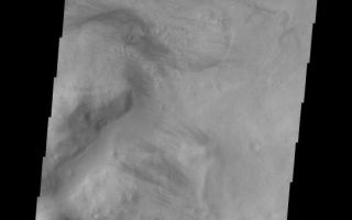 <h1>PIA10276:  Argyre Dunes</h1><div class="PIA10276" lang="en" style="width:541px;text-align:left;margin:auto;background-color:#000;padding:10px;max-height:150px;overflow:auto;"><p><a href="/figures/PIA10276_fig1.jpg"></a><br><b>Context image for PIA10276<br />Argyre Dunes</b></p><p>These sand dunes are located in the mountains at the margin of the Argyre Basin.<p>Image information: VIS instrument. Latitude -47.9N, Longitude 304.8E. 17 meter/pixel resolution.</p><p>Please see the <a href="http://themis.asu.edu/terms" target="_blank">THEMIS Data Citation Note</a> for details on crediting THEMIS images.</p><p>Note: this THEMIS visual image has not been radiometrically nor geometrically calibrated for this preliminary release. An empirical correction has been performed to remove instrumental effects. A linear shift has been applied in the cross-track and down-track direction to approximate spacecraft and planetary motion. Fully calibrated and geometrically projected images will be released through the Planetary Data System in accordance with Project policies at a later time.</p><p>NASA's Jet Propulsion Laboratory manages the 2001 Mars Odyssey mission for NASA's Office of Space Science, Washington, D.C. The Thermal Emission Imaging System (THEMIS) was developed by Arizona State University, Tempe, in collaboration with Raytheon Santa Barbara Remote Sensing. The THEMIS investigation is led by Dr. Philip Christensen at Arizona State University. Lockheed Martin Astronautics, Denver, is the prime contractor for the Odyssey project, and developed and built the orbiter. Mission operations are conducted jointly from Lockheed Martin and from JPL, a division of the California Institute of Technology in Pasadena.</p><br /><br /><a href="http://photojournal.jpl.nasa.gov/catalog/PIA10276" onclick="window.open(this.href); return false;" title="Voir l'image 	 PIA10276:  Argyre Dunes	  sur le site de la NASA">Voir l'image 	 PIA10276:  Argyre Dunes	  sur le site de la NASA.</a></div>