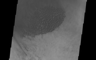 <h1>PIA10288:  Summer's End</h1><div class="PIA10288" lang="en" style="width:562px;text-align:left;margin:auto;background-color:#000;padding:10px;max-height:150px;overflow:auto;"><br /><br /><a href="http://photojournal.jpl.nasa.gov/catalog/PIA10288" onclick="window.open(this.href); return false;" title="Voir l'image 	 PIA10288:  Summer's End	  sur le site de la NASA">Voir l'image 	 PIA10288:  Summer's End	  sur le site de la NASA.</a></div>