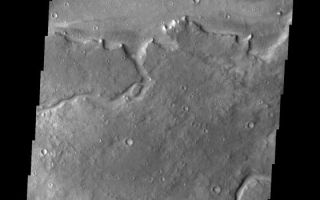 <h1>PIA10297:  Kasei Channels</h1><div class="PIA10297" lang="en" style="width:560px;text-align:left;margin:auto;background-color:#000;padding:10px;max-height:150px;overflow:auto;"><p><a href="/figures/PIA10297_fig1.jpg"></a><br><b>Context image for PIA10297<br />Kasei Channels</b></p><p>This VIS image shows some of the minor channels that are related to the major Kasei Valles system.<p>Image information: VIS instrument. Latitude 27.9N, Longitude 295.9E. 19 meter/pixel resolution.</p><p>Please see the <a href="http://themis.asu.edu/terms" target="_blank">THEMIS Data Citation Note</a> for details on crediting THEMIS images.</p><p>Note: this THEMIS visual image has not been radiometrically nor geometrically calibrated for this preliminary release. An empirical correction has been performed to remove instrumental effects. A linear shift has been applied in the cross-track and down-track direction to approximate spacecraft and planetary motion. Fully calibrated and geometrically projected images will be released through the Planetary Data System in accordance with Project policies at a later time.</p><p>NASA's Jet Propulsion Laboratory manages the 2001 Mars Odyssey mission for NASA's Office of Space Science, Washington, D.C. The Thermal Emission Imaging System (THEMIS) was developed by Arizona State University, Tempe, in collaboration with Raytheon Santa Barbara Remote Sensing. The THEMIS investigation is led by Dr. Philip Christensen at Arizona State University. Lockheed Martin Astronautics, Denver, is the prime contractor for the Odyssey project, and developed and built the orbiter. Mission operations are conducted jointly from Lockheed Martin and from JPL, a division of the California Institute of Technology in Pasadena.<br /><br /><a href="http://photojournal.jpl.nasa.gov/catalog/PIA10297" onclick="window.open(this.href); return false;" title="Voir l'image 	 PIA10297:  Kasei Channels	  sur le site de la NASA">Voir l'image 	 PIA10297:  Kasei Channels	  sur le site de la NASA.</a></div>