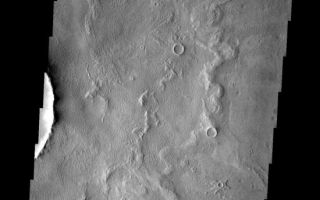<h1>PIA10309:  Old Dunes</h1><div class="PIA10309" lang="en" style="width:550px;text-align:left;margin:auto;background-color:#000;padding:10px;max-height:150px;overflow:auto;"><p><a href="/figures/PIA10309_fig1.jpg"></a><br><b>Context image for PIA10309<br />Old Dunes</b></p><p>The crater just out of frame to the left in this image is located on the floor of Schiaparelli Crater. Within the lows of the ejecta blanket of the small crater are old, linear dunes. These dunes do not appear to be active at this time.<p>Image information: VIS instrument. Latitude -2.9N, Longitude 14.5E. 18 meter/pixel resolution.</p><p>Please see the <a href="http://themis.asu.edu/terms" target="_blank">THEMIS Data Citation Note</a> for details on crediting THEMIS images.</p><p>Note: this THEMIS visual image has not been radiometrically nor geometrically calibrated for this preliminary release. An empirical correction has been performed to remove instrumental effects. A linear shift has been applied in the cross-track and down-track direction to approximate spacecraft and planetary motion. Fully calibrated and geometrically projected images will be released through the Planetary Data System in accordance with Project policies at a later time.</p><p>NASA's Jet Propulsion Laboratory manages the 2001 Mars Odyssey mission for NASA's Office of Space Science, Washington, D.C. The Thermal Emission Imaging System (THEMIS) was developed by Arizona State University, Tempe, in collaboration with Raytheon Santa Barbara Remote Sensing. The THEMIS investigation is led by Dr. Philip Christensen at Arizona State University. Lockheed Martin Astronautics, Denver, is the prime contractor for the Odyssey project, and developed and built the orbiter. Mission operations are conducted jointly from Lockheed Martin and from JPL, a division of the California Institute of Technology in Pasadena.<br /><br /><a href="http://photojournal.jpl.nasa.gov/catalog/PIA10309" onclick="window.open(this.href); return false;" title="Voir l'image 	 PIA10309:  Old Dunes	  sur le site de la NASA">Voir l'image 	 PIA10309:  Old Dunes	  sur le site de la NASA.</a></div>