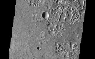 <h1>PIA10333:  Ridges</h1><div class="PIA10333" lang="en" style="width:562px;text-align:left;margin:auto;background-color:#000;padding:10px;max-height:150px;overflow:auto;"><p><a href="/figures/PIA10333_fig1.jpg"></a><br><b>Context image for PIA10333<br />Ridges</b></p><p>Intersecting ridges create an unusual surface in this region of Noachis Terra.<p>Image information: VIS instrument. Latitude -23.4N, Longitude 9.4E. 17 meter/pixel resolution.</p><p>Please see the <a href="http://themis.asu.edu/terms" target="_blank">THEMIS Data Citation Note</a> for details on crediting THEMIS images.</p><p>Note: this THEMIS visual image has not been radiometrically nor geometrically calibrated for this preliminary release. An empirical correction has been performed to remove instrumental effects. A linear shift has been applied in the cross-track and down-track direction to approximate spacecraft and planetary motion. Fully calibrated and geometrically projected images will be released through the Planetary Data System in accordance with Project policies at a later time.</p><p>NASA's Jet Propulsion Laboratory manages the 2001 Mars Odyssey mission for NASA's Office of Space Science, Washington, D.C. The Thermal Emission Imaging System (THEMIS) was developed by Arizona State University, Tempe, in collaboration with Raytheon Santa Barbara Remote Sensing. The THEMIS investigation is led by Dr. Philip Christensen at Arizona State University. Lockheed Martin Astronautics, Denver, is the prime contractor for the Odyssey project, and developed and built the orbiter. Mission operations are conducted jointly from Lockheed Martin and from JPL, a division of the California Institute of Technology in Pasadena.<br /><br /><a href="http://photojournal.jpl.nasa.gov/catalog/PIA10333" onclick="window.open(this.href); return false;" title="Voir l'image 	 PIA10333:  Ridges	  sur le site de la NASA">Voir l'image 	 PIA10333:  Ridges	  sur le site de la NASA.</a></div>