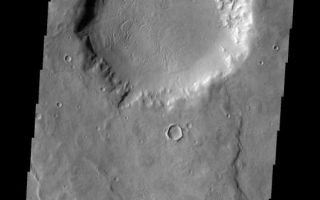 <h1>PIA10866:  Arabia Terra</h1><div class="PIA10866" lang="en" style="width:570px;text-align:left;margin:auto;background-color:#000;padding:10px;max-height:150px;overflow:auto;"><p><a href="/figures/PIA10866_fig1.jpg"></a><br><b>Context image for PIA10866<br />Arabia Terra</b></p><p>This unnamed crater in Arabia Terra appears to be the source of the channel that runs to the top of the frame. This channel/crater combination is part of a much larger channel system in Arabia Terra.<p>Image information: VIS instrument. Latitude 40.5N, Longitude 11.7E. 19 meter/pixel resolution.</p><p>Please see the <a href="http://themis.asu.edu/terms" target="_blank">THEMIS Data Citation Note</a> for details on crediting THEMIS images.</p><p>Note: this THEMIS visual image has not been radiometrically nor geometrically calibrated for this preliminary release. An empirical correction has been performed to remove instrumental effects. A linear shift has been applied in the cross-track and down-track direction to approximate spacecraft and planetary motion. Fully calibrated and geometrically projected images will be released through the Planetary Data System in accordance with Project policies at a later time.</p><p>NASA's Jet Propulsion Laboratory manages the 2001 Mars Odyssey mission for NASA's Office of Space Science, Washington, D.C. The Thermal Emission Imaging System (THEMIS) was developed by Arizona State University, Tempe, in collaboration with Raytheon Santa Barbara Remote Sensing. The THEMIS investigation is led by Dr. Philip Christensen at Arizona State University. Lockheed Martin Astronautics, Denver, is the prime contractor for the Odyssey project, and developed and built the orbiter. Mission operations are conducted jointly from Lockheed Martin and from JPL, a division of the California Institute of Technology in Pasadena.<br /><br /><a href="http://photojournal.jpl.nasa.gov/catalog/PIA10866" onclick="window.open(this.href); return false;" title="Voir l'image 	 PIA10866:  Arabia Terra	  sur le site de la NASA">Voir l'image 	 PIA10866:  Arabia Terra	  sur le site de la NASA.</a></div>