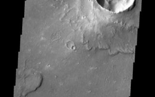 <h1>PIA10885:  Lunae Planum</h1><div class="PIA10885" lang="en" style="width:558px;text-align:left;margin:auto;background-color:#000;padding:10px;max-height:150px;overflow:auto;"><p><a href="/figures/PIA10885_fig1.jpg"></a><br><b>Context image for PIA10885<br />Lunae Planum</b></p><p>The small channel in this VIS image is just one of many channels draining from Lunae Planum down into Chryse Planitia.<p>Image information: VIS instrument. Latitude 19.9N, Longitude 302.6E. 18 meter/pixel resolution.</p><p>Please see the <a href="http://themis.asu.edu/terms" target="_blank">THEMIS Data Citation Note</a> for details on crediting THEMIS images.</p><p>Note: this THEMIS visual image has not been radiometrically nor geometrically calibrated for this preliminary release. An empirical correction has been performed to remove instrumental effects. A linear shift has been applied in the cross-track and down-track direction to approximate spacecraft and planetary motion. Fully calibrated and geometrically projected images will be released through the Planetary Data System in accordance with Project policies at a later time.</p><p>NASA's Jet Propulsion Laboratory manages the 2001 Mars Odyssey mission for NASA's Office of Space Science, Washington, D.C. The Thermal Emission Imaging System (THEMIS) was developed by Arizona State University, Tempe, in collaboration with Raytheon Santa Barbara Remote Sensing. The THEMIS investigation is led by Dr. Philip Christensen at Arizona State University. Lockheed Martin Astronautics, Denver, is the prime contractor for the Odyssey project, and developed and built the orbiter. Mission operations are conducted jointly from Lockheed Martin and from JPL, a division of the California Institute of Technology in Pasadena.<br /><br /><a href="http://photojournal.jpl.nasa.gov/catalog/PIA10885" onclick="window.open(this.href); return false;" title="Voir l'image 	 PIA10885:  Lunae Planum	  sur le site de la NASA">Voir l'image 	 PIA10885:  Lunae Planum	  sur le site de la NASA.</a></div>