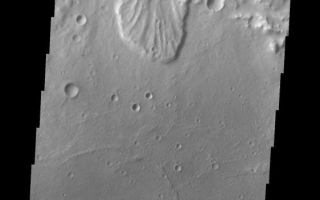 <h1>PIA10893:  Landslide</h1><div class="PIA10893" lang="en" style="width:562px;text-align:left;margin:auto;background-color:#000;padding:10px;max-height:150px;overflow:auto;"><p><a href="/figures/PIA10893_fig1.jpg"></a><br><b>Context image for PIA10893<br />Landslide</b></p><p>The landslide seen in this VIS image occurs within an unnamed crater in Terra Cimmeria.<p>Image information: VIS instrument. Latitude -19.3N, Longitude 149.4E. 17 meter/pixel resolution.</p><p>Please see the <a href="http://themis.asu.edu/terms" target="_blank">THEMIS Data Citation Note</a> for details on crediting THEMIS images.</p><p>Note: this THEMIS visual image has not been radiometrically nor geometrically calibrated for this preliminary release. An empirical correction has been performed to remove instrumental effects. A linear shift has been applied in the cross-track and down-track direction to approximate spacecraft and planetary motion. Fully calibrated and geometrically projected images will be released through the Planetary Data System in accordance with Project policies at a later time.</p><p>NASA's Jet Propulsion Laboratory manages the 2001 Mars Odyssey mission for NASA's Office of Space Science, Washington, D.C. The Thermal Emission Imaging System (THEMIS) was developed by Arizona State University, Tempe, in collaboration with Raytheon Santa Barbara Remote Sensing. The THEMIS investigation is led by Dr. Philip Christensen at Arizona State University. Lockheed Martin Astronautics, Denver, is the prime contractor for the Odyssey project, and developed and built the orbiter. Mission operations are conducted jointly from Lockheed Martin and from JPL, a division of the California Institute of Technology in Pasadena.<br /><br /><a href="http://photojournal.jpl.nasa.gov/catalog/PIA10893" onclick="window.open(this.href); return false;" title="Voir l'image 	 PIA10893:  Landslide	  sur le site de la NASA">Voir l'image 	 PIA10893:  Landslide	  sur le site de la NASA.</a></div>