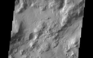 <h1>PIA11260:  Linear Ridges</h1><div class="PIA11260" lang="en" style="width:562px;text-align:left;margin:auto;background-color:#000;padding:10px;max-height:150px;overflow:auto;"><p><a href="/figures/PIA11260_fig1.jpg"></a><br><b>Context image for PIA11260<br />Linear Ridges</b></p><p>This region of crisscrossing linear ridges is located just north of Nili Fossae.</p><p>Image information: VIS instrument. Latitude 27.2N, Longitude 74.6E. 19 meter/pixel resolution.</p><p>Please see the <a href="http://themis.asu.edu/terms" target="_blank">THEMIS Data Citation Note</a> for details on crediting THEMIS images.</p><p>Note: this THEMIS visual image has not been radiometrically nor geometrically calibrated for this preliminary release. An empirical correction has been performed to remove instrumental effects. A linear shift has been applied in the cross-track and down-track direction to approximate spacecraft and planetary motion. Fully calibrated and geometrically projected images will be released through the Planetary Data System in accordance with Project policies at a later time.</p><p>NASA's Jet Propulsion Laboratory manages the 2001 Mars Odyssey mission for NASA's Office of Space Science, Washington, D.C. The Thermal Emission Imaging System (THEMIS) was developed by Arizona State University, Tempe, in collaboration with Raytheon Santa Barbara Remote Sensing. The THEMIS investigation is led by Dr. Philip Christensen at Arizona State University. Lockheed Martin Astronautics, Denver, is the prime contractor for the Odyssey project, and developed and built the orbiter. Mission operations are conducted jointly from Lockheed Martin and from JPL, a division of the California Institute of Technology in Pasadena.<br /><br /><a href="http://photojournal.jpl.nasa.gov/catalog/PIA11260" onclick="window.open(this.href); return false;" title="Voir l'image 	 PIA11260:  Linear Ridges	  sur le site de la NASA">Voir l'image 	 PIA11260:  Linear Ridges	  sur le site de la NASA.</a></div>