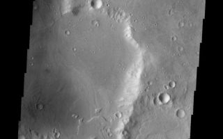 <h1>PIA11266:  Delta</h1><div class="PIA11266" lang="en" style="width:564px;text-align:left;margin:auto;background-color:#000;padding:10px;max-height:150px;overflow:auto;"><p><a href="/figures/PIA11266_fig1.png"></a><br><b>Context image for PIA11266<br />Delta</b></p><p>An unnamed channel in Arabia Terra emptied into an unnamed crater and created a delta formation.<p>Image information: VIS instrument. Latitude 33.6N, Longitude 350.0E. 19 meter/pixel resolution.</p><p>Please see the <a href="http://themis.asu.edu/terms" target="_blank">THEMIS Data Citation Note</a> for details on crediting THEMIS images.</p><p>Note: this THEMIS visual image has not been radiometrically nor geometrically calibrated for this preliminary release. An empirical correction has been performed to remove instrumental effects. A linear shift has been applied in the cross-track and down-track direction to approximate spacecraft and planetary motion. Fully calibrated and geometrically projected images will be released through the Planetary Data System in accordance with Project policies at a later time.</p><p>NASA's Jet Propulsion Laboratory manages the 2001 Mars Odyssey mission for NASA's Office of Space Science, Washington, D.C. The Thermal Emission Imaging System (THEMIS) was developed by Arizona State University, Tempe, in collaboration with Raytheon Santa Barbara Remote Sensing. The THEMIS investigation is led by Dr. Philip Christensen at Arizona State University. Lockheed Martin Astronautics, Denver, is the prime contractor for the Odyssey project, and developed and built the orbiter. Mission operations are conducted jointly from Lockheed Martin and from JPL, a division of the California Institute of Technology in Pasadena.<br /><br /><a href="http://photojournal.jpl.nasa.gov/catalog/PIA11266" onclick="window.open(this.href); return false;" title="Voir l'image 	 PIA11266:  Delta	  sur le site de la NASA">Voir l'image 	 PIA11266:  Delta	  sur le site de la NASA.</a></div>