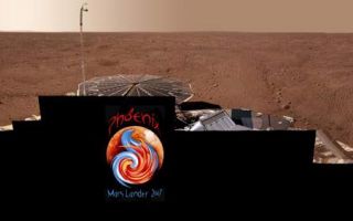 <h1>PIA11734:  Full-Circle Color Panorama of Phoenix Landing Site on Northern Mars</h1><div class="PIA11734" lang="en" style="width:800px;text-align:left;margin:auto;background-color:#000;padding:10px;max-height:150px;overflow:auto;"><p><a href="/archive/PIA11734.mp4" class="external free" target="wpext"></a><br />Mission Success Pan<br />Click on image to view the movie</p><p>This view combines more than 400 images taken during the first several weeks after NASA's Phoenix Mars Lander arrived on an arctic plain at 68.22 degrees north latitude, 234.25 degrees east longitude on Mars.</p><p>The movie makes a slow tour around highlights of the image.</p><p>The full-circle panorama in approximately true color shows the polygonal patterning of ground at the landing area, similar to patterns in permafrost areas on Earth. The center of the image is the westward part of the scene. Trenches where Phoenix's robotic arm has been exposing subsurface material are visible in the right half of the image. The spacecraft's meteorology mast, topped by the telltale wind gauge, extends into the sky portion of the panorama.</p><p>This view comprises more than 100 different camera pointings, with images taken through three different filters at each pointing. It is presented here as a cylindrical projection.</p><p>The Phoenix Mission is led by the University of Arizona, Tucson, on behalf of NASA. Project management of the mission is by NASA's Jet Propulsion Laboratory, Pasadena, Calif. Spacecraft development is by Lockheed Martin Space Systems, Denver.<br /><br /><a href="http://photojournal.jpl.nasa.gov/catalog/PIA11734" onclick="window.open(this.href); return false;" title="Voir l'image 	 PIA11734:  Full-Circle Color Panorama of Phoenix Landing Site on Northern Mars	  sur le site de la NASA">Voir l'image 	 PIA11734:  Full-Circle Color Panorama of Phoenix Landing Site on Northern Mars	  sur le site de la NASA.</a></div>