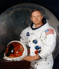 Agrandir l'image de Neil Armstrong