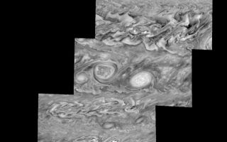 <h1>PIA01227:  Jupiter's Southern Hemisphere in the Near-Infrared (Time Set 1)</h1><div class="PIA01227" lang="en" style="width:800px;text-align:left;margin:auto;background-color:#000;padding:10px;max-height:150px;overflow:auto;">Mosaic of Jupiter's southern hemisphere between -10 and -80 degrees (south) latitude. In time sequence one, the planetary limb is visible in near the bottom right part of the mosaic.<p>Jupiter's atmospheric circulation is dominated by alternating eastward and westward jets from equatorial to polar latitudes. The direction and speed of these jets in part determine the brightness and texture of the clouds seen in this mosaic. Also visible are several other common Jovian cloud features, including two large vortices, bright spots, dark spots, interacting vortices, and turbulent chaotic systems. The north-south dimension of each of the two vortices in the center of the mosaic is about 3500 kilometers. The right oval is rotating counterclockwise, like other anticyclonic bright vortices in Jupiter's atmosphere. The left vortex is a cyclonic (clockwise) vortex. The differences between them (their brightness, their symmetry, and their behavior) are clues to how Jupiter's atmosphere works. The cloud features visible at 756 nanometers (near-infrared light) are at an atmospheric pressure level of about 1 bar.<p>North is at the top. The images are projected onto a sphere, with features being foreshortened towards the south and east. The smallest resolved features are tens of kilometers in size. These images were taken on May 7, 1997, at a range of 1.5 million kilometers by the Solid State Imaging system on NASA's Galileo spacecraft.<p>The Jet Propulsion Laboratory, Pasadena, CA manages the mission for NASA's Office of Space Science, Washington, DC.<p>This image and other images and data received from Galileo are posted on the World Wide Web, on the Galileo mission home page at URL http://galileo.jpl.nasa.gov. Background information and educational context for the images can be found at <a href="http://www2.jpl.nasa.gov/galileo/sepo/" target="_blank">http://www.jpl.nasa.gov/galileo/sepo</a>..<br /><br /><a href="http://photojournal.jpl.nasa.gov/catalog/PIA01227" onclick="window.open(this.href); return false;" title="Voir l'image 	 PIA01227:  Jupiter's Southern Hemisphere in the Near-Infrared (Time Set 1)	  sur le site de la NASA">Voir l'image 	 PIA01227:  Jupiter's Southern Hemisphere in the Near-Infrared (Time Set 1)	  sur le site de la NASA.</a></div>