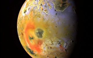 <h1>PIA01667:  Io's Pele Hemisphere After Pillan Changes</h1><div class="PIA01667" lang="en" style="width:800px;text-align:left;margin:auto;background-color:#000;padding:10px;max-height:150px;overflow:auto;"><p>This global view of Jupiter's moon, Io, was obtained during the tenth orbit of Jupiter by NASA's Galileo spacecraft. Io, which is slightly larger than Earth's moon, is the most volcanically active body in the solar system. In this enhanced color composite, deposits of sulfur dioxide frost appear in white and grey hues while yellowish and brownish hues are probably due to other sulfurous materials. Bright red materials, such as the prominent ring surrounding Pele, and "black" spots with low brightness mark areas of recent volcanic activity and are usually associated with high temperatures and surface changes. <a href="/catalog/PIA00744">One of the most dramatic changes</a> is the appearance of a new dark spot (upper right edge of Pele), 400 kilometers (250 miles) in diameter which surrounds a volcanic center named Pillan Patera. The dark spot did not exist in images obtained 5 months earlier, but Galileo imaged a 120 kilometer (75 mile) high plume erupting from this location during its ninth orbit.</p><p>North is to the top of the picture which was taken on September 19, 1997 at a range of more than 500,000 kilometers (310,000 miles) by the Solid State Imaging (SSI) system on NASA's Galileo spacecraft.</p><p>The Jet Propulsion Laboratory, Pasadena, CA manages the Galileo mission for NASA's Office of Space Science, Washington, DC.</p><p>This image and other images and data received from Galileo are posted on the World Wide Web, on the Galileo mission home page at URL<a href="http://solarsystem.nasa.gov/galileo/" target="_blank">http://solarsystem.nasa.gov/galileo/</a>. Background information and educational context for the images can be found at <a href="http://www2.jpl.nasa.gov/galileo/sepo/" target="_blank">http://www.jpl.nasa.gov/galileo/sepo</a>.<br /><br /><a href="http://photojournal.jpl.nasa.gov/catalog/PIA01667" onclick="window.open(this.href); return false;" title="Voir l'image 	 PIA01667:  Io's Pele Hemisphere After Pillan Changes	  sur le site de la NASA">Voir l'image 	 PIA01667:  Io's Pele Hemisphere After Pillan Changes	  sur le site de la NASA.</a></div>