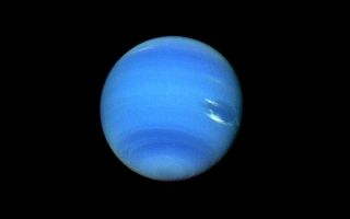 <h1>PIA02210:  Neptune</h1><div class="PIA02210" lang="en" style="width:800px;text-align:left;margin:auto;background-color:#000;padding:10px;max-height:150px;overflow:auto;">This contrast enhanced color picture of Neptune was acquired by Voyager 2 at a range of 14.8 million kilometers (9.2 million miles) on August 14, 1989. It was produced from images taken through the orange, green and violet filters of Voyager's narrow angle camera. As Voyager 2 approaches Neptune, rapidly increasing image resolution is revealing striking new details in the planet's atmosphere, and this picture shows features as small as a few hundred kilometers in extent. Bright, wispy "cirrus type" clouds are seen overlying the Great Dark Spot (GDS) at its southern (lower) margin and over its northwest (upper left) boundary. This is the first evidence that the GDS lies lower in the atmosphere than these bright clouds, which have remained in its vicinity for several months. Increasing detail in global banding and in the south polar region can also be seen; a smaller dark spot at high southern latitudes is dimly visible near the limb at lower left. The Voyager Mission is conducted by the Jet Propulsion Laboratory for NASA's Office of Space Science and Applications.<br /><br /><a href="http://photojournal.jpl.nasa.gov/catalog/PIA02210" onclick="window.open(this.href); return false;" title="Voir l'image 	 PIA02210:  Neptune	  sur le site de la NASA">Voir l'image 	 PIA02210:  Neptune	  sur le site de la NASA.</a></div>