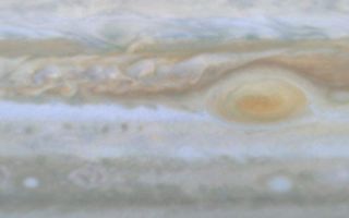<h1>PIA02868:  Turbulent Region Near Great Red Spot</h1><div class="PIA02868" lang="en" style="width:720px;text-align:left;margin:auto;background-color:#000;padding:10px;max-height:150px;overflow:auto;"><br><a href="/figures/PIA02868.mov">Quicktime file</a> (156k)<br><a href="/figures/PIA02868.avi">Larger AVI file</a> (506k)<p>This movie clip (of which the release image is a still frame), created from images taken by NASA's Cassini spacecraft, shows a turbulent region west of Jupiter's Great Red Spot. The small, bright white spots are believed to be thunderstorms.<p>Cassini is a cooperative mission of NASA, the European Space Agency and the Italian Space Agency. JPL, a division of the California Institute of Technology in Pasadena, manages Cassini for NASA's Office of Space Science, Washington, D.C.<br /><br /><a href="http://photojournal.jpl.nasa.gov/catalog/PIA02868" onclick="window.open(this.href); return false;" title="Voir l'image 	 PIA02868:  Turbulent Region Near Great Red Spot	  sur le site de la NASA">Voir l'image 	 PIA02868:  Turbulent Region Near Great Red Spot	  sur le site de la NASA.</a></div>