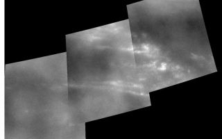 <h1>PIA06157:  Close Up on Titan's Mid-Latitude Clouds</h1><div class="PIA06157" lang="en" style="width:800px;text-align:left;margin:auto;background-color:#000;padding:10px;max-height:150px;overflow:auto;"><p>Images taken during Cassini's second close approach to Titan in December 2004 have captured detailed views of the moon's intermittent clouds. </p><p>The clouds seen here are at about 38 degrees south latitude on Titan. The clouds across the middle of the frame extend about 250 kilometers (155 miles). The image scale is about .6 kilometers (.4 miles) per pixel. </p><p>The Cassini-Huygens mission is a cooperative project of NASA, the European Space Agency and the Italian Space Agency. The Jet Propulsion Laboratory, a division of the California Institute of Technology in Pasadena, manages the mission for NASA's Science Mission Directorate, Washington, D.C. The Cassini orbiter and its two onboard cameras were designed, developed and assembled at JPL. The imaging team is based at the Space Science Institute, Boulder, Colo.</p><p>For more information, about the Cassini-Huygens mission visit, <a href="http://saturn.jpl.nasa.gov/">http://saturn.jpl.nasa.gov</a> and the Cassini imaging team home page, <a href="http://ciclops.org/">http://ciclops.org</a>.</p><br /><br /><a href="http://photojournal.jpl.nasa.gov/catalog/PIA06157" onclick="window.open(this.href); return false;" title="Voir l'image 	 PIA06157:  Close Up on Titan's Mid-Latitude Clouds	  sur le site de la NASA">Voir l'image 	 PIA06157:  Close Up on Titan's Mid-Latitude Clouds	  sur le site de la NASA.</a></div>