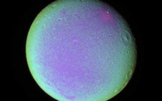 <h1>PIA07688:  Detail on Dione (False color)</h1><div class="PIA07688" lang="en" style="width:448px;text-align:left;margin:auto;background-color:#000;padding:10px;max-height:150px;overflow:auto;"><p>The leading hemisphere of Dione displays subtle variations in color across its surface in this false color view.</p><p>To create this view, ultraviolet, green and infrared images were combined into a single black and white picture that isolates and maps regional color differences. This "color map" was then superposed over a clear-filter image. The origin of the color differences is not yet understood, but may be caused by subtle differences in the surface composition or the sizes of grains making up the icy soil.</p><p>Terrain visible here is on the moon's leading hemisphere. North on Dione (1,126 kilometers, or 700 miles across) is up and rotated 17 degrees to the right.</p><p>See <a href="/catalog/PIA07687">PIA07687</a> for a similar monochrome view.</p><p>All images were acquired with the Cassini spacecraft narrow-angle camera on Dec. 24, 2005 at a distance of approximately 597,000 kilometers (371,000 miles) from Dione and at a Sun-Dione-spacecraft, or phase, angle of 21 degrees. Image scale is 4 kilometers (2 miles) per pixel.</p><p>The Cassini-Huygens mission is a cooperative project of NASA, the European Space Agency and the Italian Space Agency. The Jet Propulsion Laboratory, a division of the California Institute of Technology in Pasadena, manages the mission for NASA's Science Mission Directorate, Washington, D.C. The Cassini orbiter and its two onboard cameras were designed, developed and assembled at JPL. The imaging operations center is based at the Space Science Institute in Boulder, Colo.</p><p>For more information about the Cassini-Huygens mission visit <a href="http://saturn.jpl.nasa.gov">http://saturn.jpl.nasa.gov</a>. The Cassini imaging team homepage is at <a href="http://ciclops.org">http://ciclops.org</a>.</p><br /><br /><a href="http://photojournal.jpl.nasa.gov/catalog/PIA07688" onclick="window.open(this.href); return false;" title="Voir l'image 	 PIA07688:  Detail on Dione (False color)	  sur le site de la NASA">Voir l'image 	 PIA07688:  Detail on Dione (False color)	  sur le site de la NASA.</a></div>