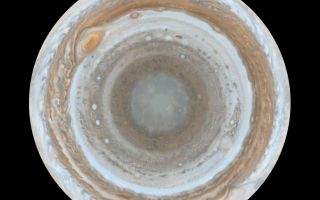 <h1>PIA07784:  Cassini's Best Maps of Jupiter (South Polar Map)</h1><div class="PIA07784" lang="en" style="width:800px;text-align:left;margin:auto;background-color:#000;padding:10px;max-height:150px;overflow:auto;"><p><a href="/figures/PIA07784_fig1.jpg"></a><a href="/figures/PIA07784_fig2.jpg"></a>South Polar without GridSouth Polar with Grid</p><p>These color maps of Jupiter were constructed from images taken by the narrow-angle camera onboard NASA's Cassini spacecraft on Dec. 11 and 12, 2000, as the spacecraft neared Jupiter during its flyby of the giant planet. Cassini was on its way to Saturn. They are the most detailed global color maps of Jupiter ever produced; the smallest visible features are about 120 kilometers (75 miles) across. For other maps see <a href="/catalog/PIA07782">PIA07782</a> and <a href="/catalog/PIA07783">PIA07783</a>.</p><p>The maps are composed of 36 images: a pair of images covering Jupiter's northern and southern hemispheres was acquired in two colors every hour for nine hours as Jupiter rotated beneath the spacecraft. Although the raw images are in just two colors, 750 nanometers (near-infrared) and 451 nanometers (blue), the map's colors are close to those the human eye would see when gazing at Jupiter.</p><p>The maps show a variety of colorful cloud features, including parallel reddish-brown and white bands, the Great Red Spot, multi-lobed chaotic regions, white ovals and many small vortices. Many clouds appear in streaks and waves due to continual stretching and folding by Jupiter's winds and turbulence. The bluish-gray features along the north edge of the central bright band are equatorial "hot spots," meteorological systems such as the one entered by NASA's Galileo probe. Small bright spots within the orange band north of the equator are lightning-bearing thunderstorms. The polar regions shown here are less clearly visible because Cassini viewed them at an angle and through thicker atmospheric haze.</p><p>The round maps are polar stereographic projections that show the north or south pole in the center of the map and the equator at the edge.</p><p>The Cassini-Huygens mission is a cooperative project of NASA, the European Space Agency and the Italian Space Agency. The Jet Propulsion Laboratory, a division of the California Institute of Technology in Pasadena, manages the mission for NASA's Science Mission Directorate, Washington, D.C. The Cassini orbiter and its two onboard cameras were designed, developed and assembled at JPL. The imaging operations center is based at the Space Science Institute in Boulder, Colo.</p><p>For more information about the Cassini-Huygens mission visit <a href="http://saturn.jpl.nasa.gov">http://saturn.jpl.nasa.gov/home/index.cfm</a>. The Cassini imaging team homepage is at <a href="http://ciclops.org">http://ciclops.org</a>.</p><br /><br /><a href="http://photojournal.jpl.nasa.gov/catalog/PIA07784" onclick="window.open(this.href); return false;" title="Voir l'image 	 PIA07784:  Cassini's Best Maps of Jupiter (South Polar Map)	  sur le site de la NASA">Voir l'image 	 PIA07784:  Cassini's Best Maps of Jupiter (South Polar Map)	  sur le site de la NASA.</a></div>