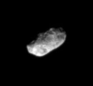 <h1>PIA08940:  Pitted Hyperion</h1><div class="PIA08940" lang="en" style="width:240px;text-align:left;margin:auto;background-color:#000;padding:10px;max-height:150px;overflow:auto;"><p>Giant pits cover the impact-eroded face of Hyperion, giving it a spongy appearance. The chaotically tumbling moon is extremely porous, like the moons orbiting in and near Saturn's rings.</p><p>Hyperion is 280 kilometers (174 miles) across.</p><p>The image was taken in visible light with the Cassini spacecraft narrow-angle camera on April 12, 2007 at a distance of approximately 1.1 million kilometers (700,000 miles) from Hyperion and at a Sun-Hyperion-spacecraft, or phase, angle of 46 degrees. Scale in the original image was 7 kilometers (4 miles) per pixel. The image was contrast enhanced and magnified by a factor of two.</p><p>The Cassini-Huygens mission is a cooperative project of NASA, the European Space Agency and the Italian Space Agency. The Jet Propulsion Laboratory, a division of the California Institute of Technology in Pasadena, manages the mission for NASA's Science Mission Directorate, Washington, D.C. The Cassini orbiter and its two onboard cameras were designed, developed and assembled at JPL. The imaging operations center is based at the Space Science Institute in Boulder, Colo.</p><p>For more information about the Cassini-Huygens mission visit <a href="http://saturn.jpl.nasa.gov">http://saturn.jpl.nasa.gov/home/index.cfm</a>. The Cassini imaging team homepage is at <a href="http://ciclops.org">http://ciclops.org</a>.</p><br /><br /><a href="http://photojournal.jpl.nasa.gov/catalog/PIA08940" onclick="window.open(this.href); return false;" title="Voir l'image 	 PIA08940:  Pitted Hyperion	  sur le site de la NASA">Voir l'image 	 PIA08940:  Pitted Hyperion	  sur le site de la NASA.</a></div>